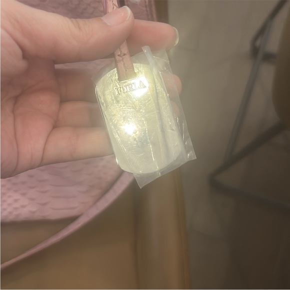 Furla Textured Pink Leather Shoulder Bag - Picture 4 of 6